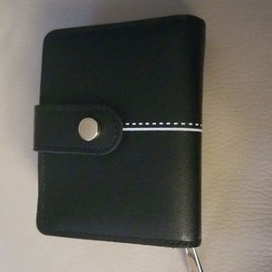 Bkack & White Wallet NWOT